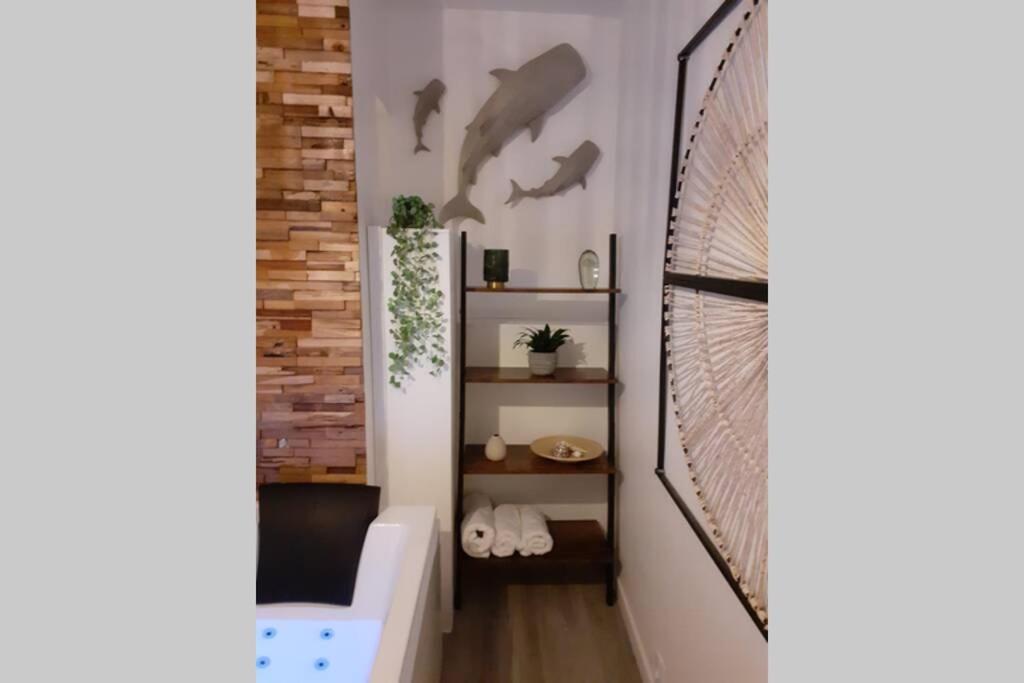 Out Of Time *jacuzzi* Holiday home